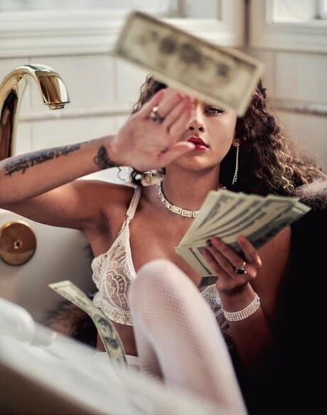 Luna Lucia_ exclusive star photos