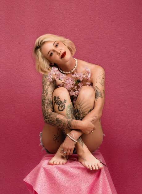 Your girl Cindy sex model pics