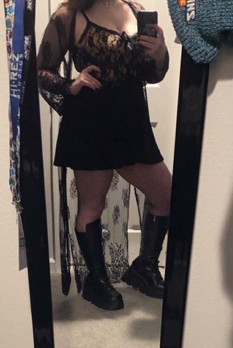 LermyWermy model exclusive pics