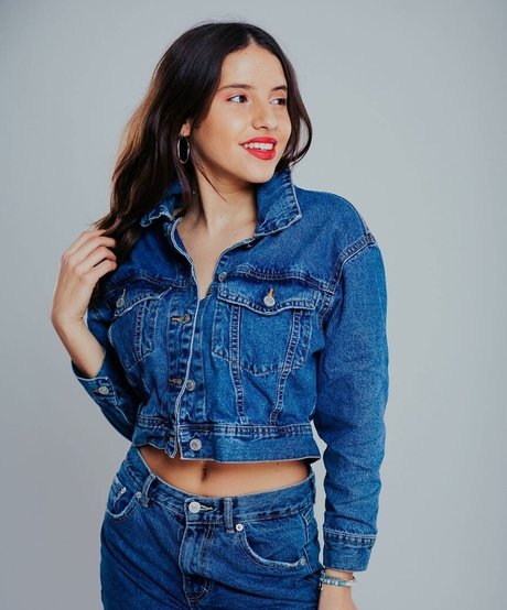 Yuval Hofesh model free images