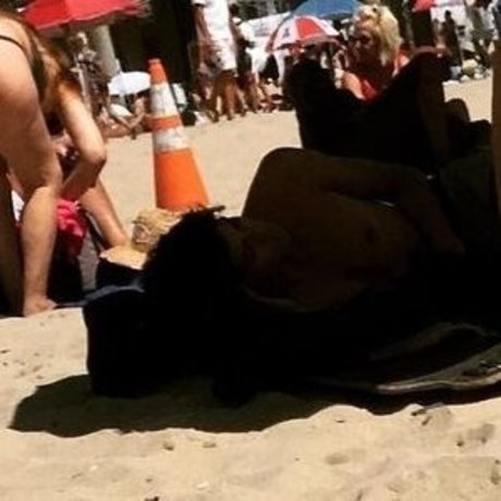 Elleloren21 nudes star image