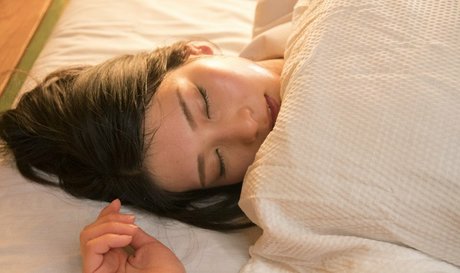 Suzu Honjo art star pic