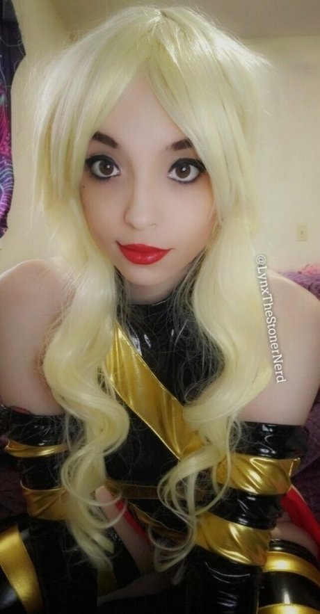 lynx babe pornstar adult pic