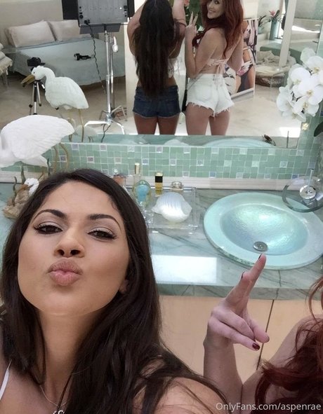 aspenrae pornographic actress images
