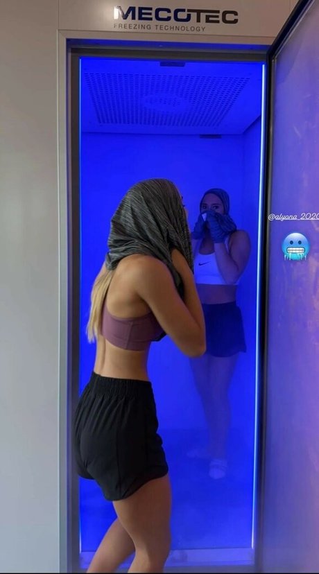 huge natural tits onlyfans free sexy image