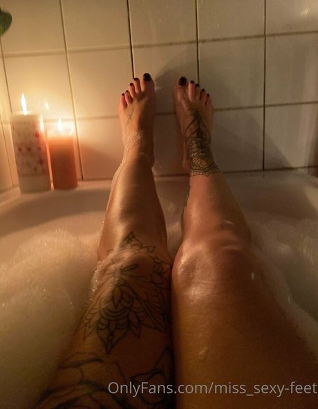 miss sexy feet nice star picture