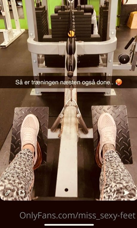 miss sexy feet pornstar adult img