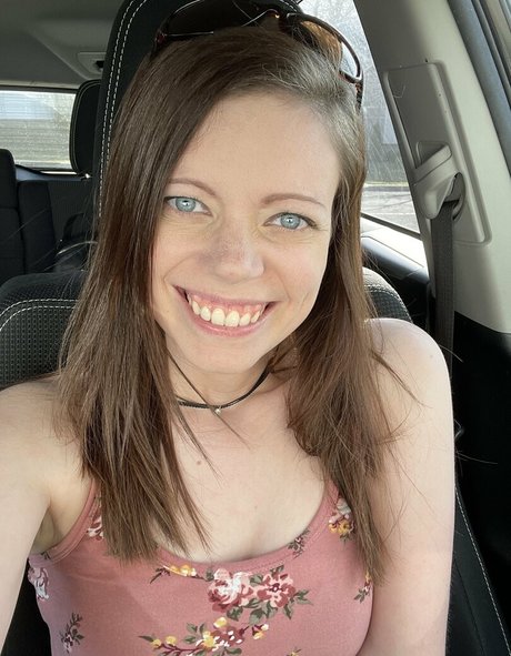 bedroom eyes free pretty actress picture