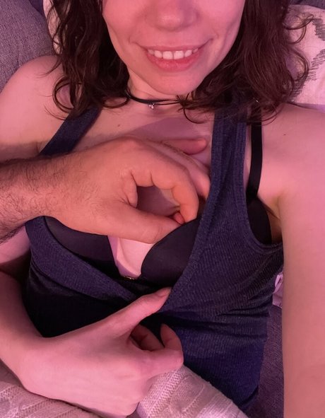 bedroom eyes free beautiful star pics