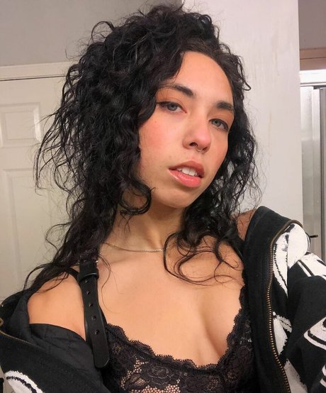 Indigo De Souza pornstar naked pictures