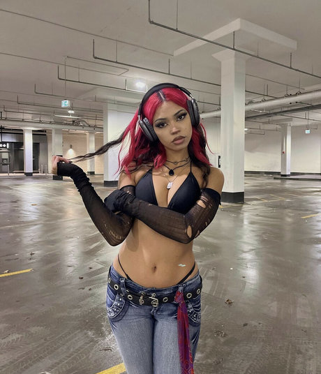 Kikuai model exclusive images