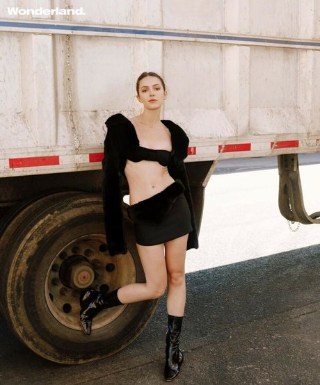 Ella Hunt best pornstar galleries