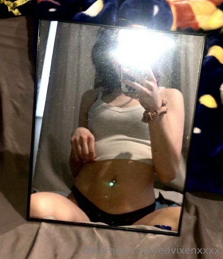 redvixenxxxx pornstar hd gallery