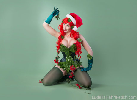 ludellahahn erotic star img