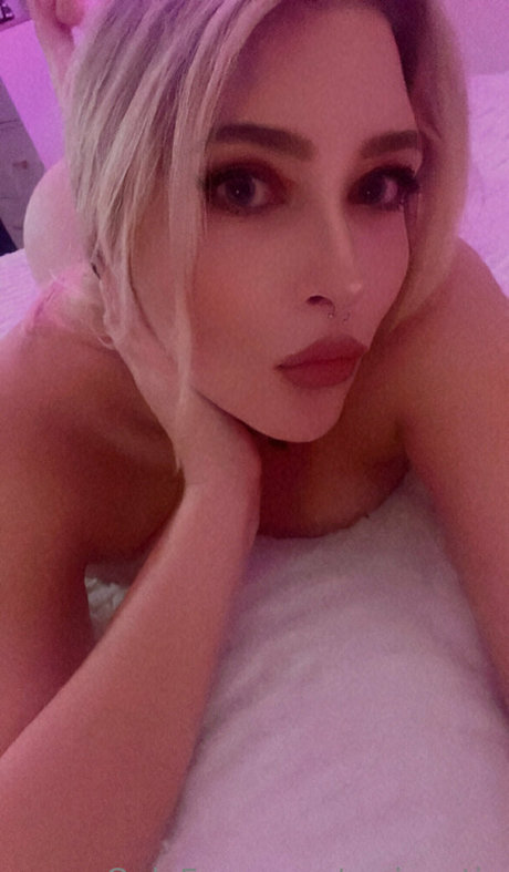 roxicontin free model img