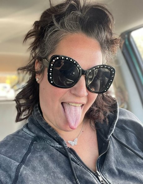 princessharlot7 xxx pornstar img