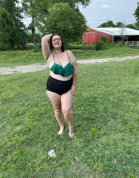 bhadbunny0927 pornstar erotic pics