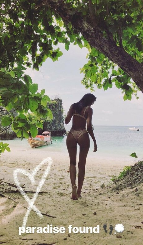 jaruwanzehrer model sex photos