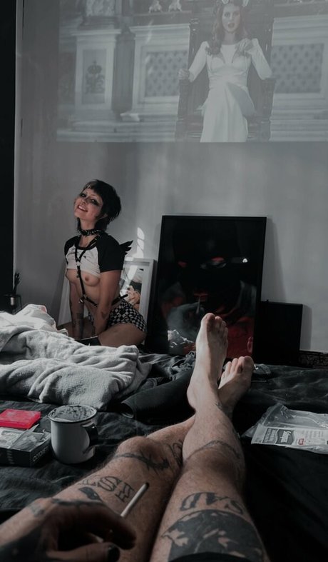 Frrreakitty star pornographic image