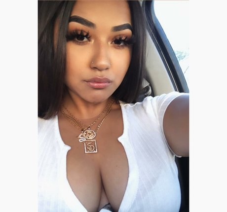 briaaniicolexo model sexy gallery