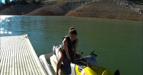 Thatchickparker model pretty images