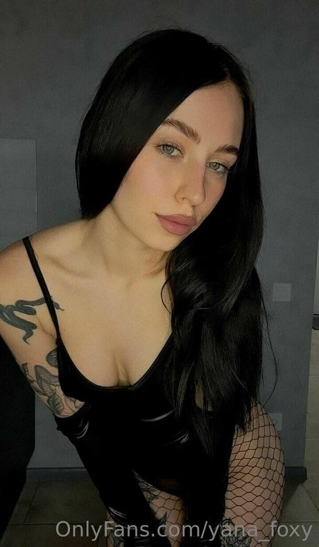 yanafoxy free perfect pornstar pics