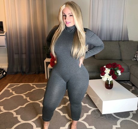 Ivoryyyyy beautiful actress images