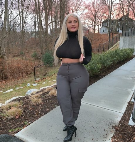 Ivoryyyyy pornstar free img