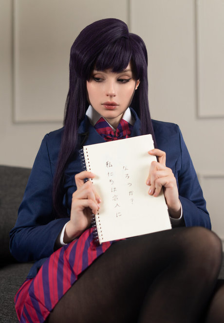 Shadory Cos high quality model image