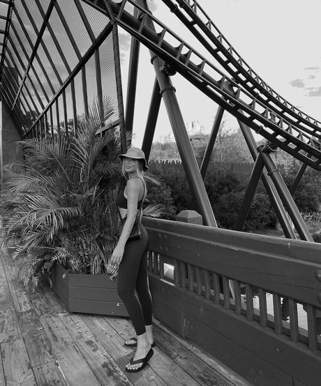 Linea Sindt nice actress images