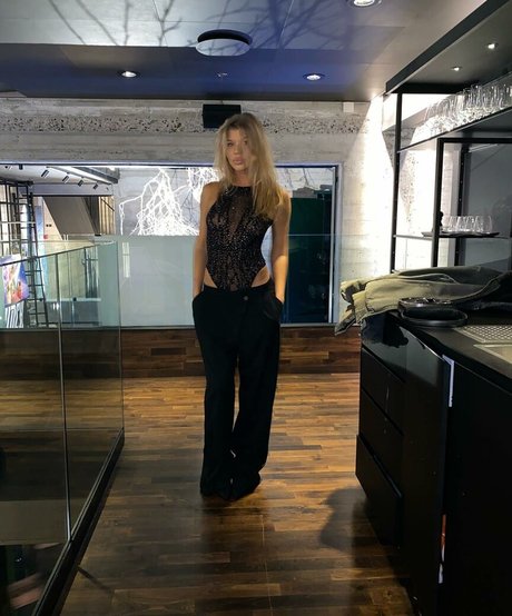 Linea Sindt free actress photo