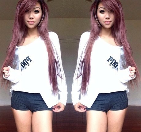 Wanderlustss model free img