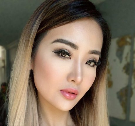 Emily108 art actress image