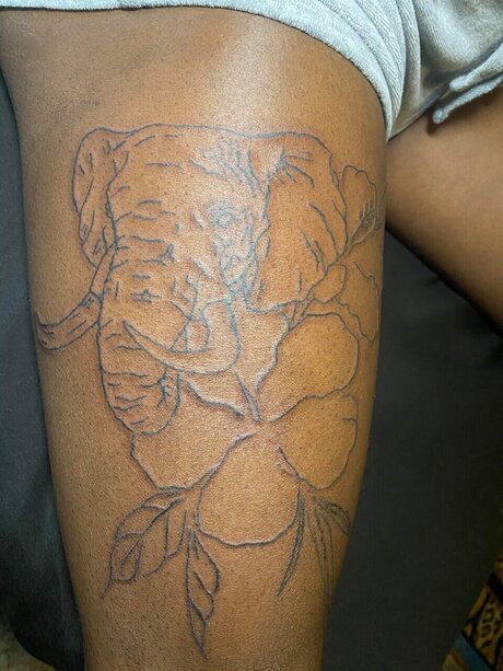 DRIPPY_ exclusive actress photo