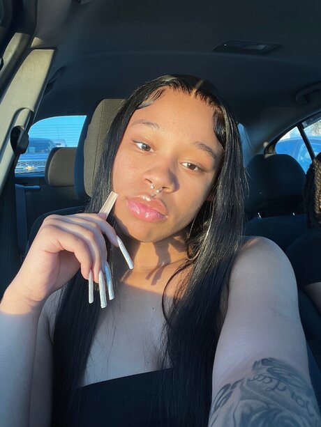 Niyjicy_ pornographic star picture