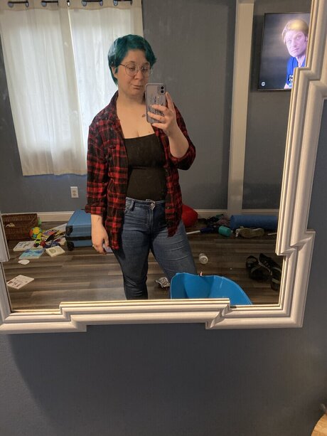 Luscious Lainey nudes star gallery