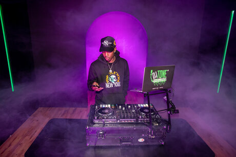 Tone the Experience star erotic images