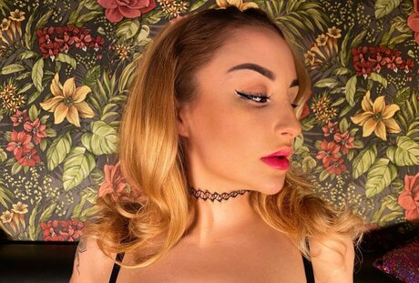 Elizabeth Honeyxx top pornstar gallery