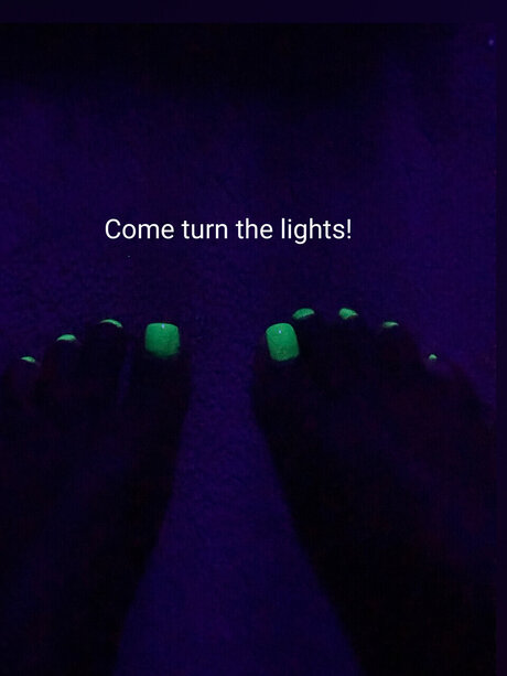 Nicky G model top pic