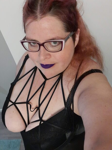 cessieestis profile pic