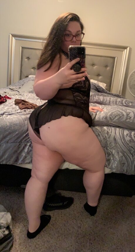 Lovely Lanie star naked photos