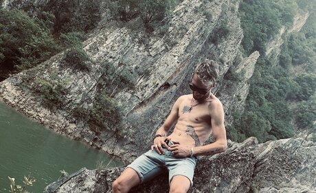 Liridon hot pornstar img