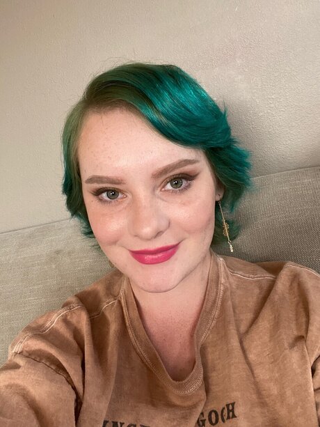 PineappleBrat__ star sex photo