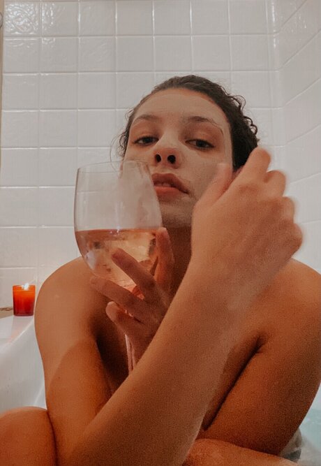 Jaeda Kiss sex star photo