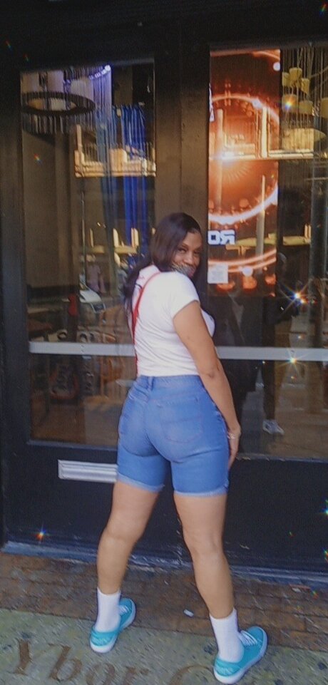 FreakyDominateFemme free actress img