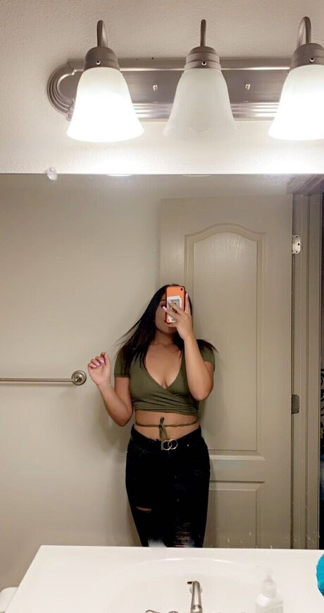 Summer Baby beautiful pornstar img