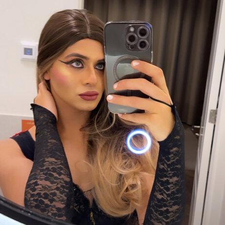 kinkycdxx model hot img