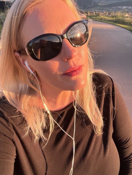 Lulibelles77 nice model images