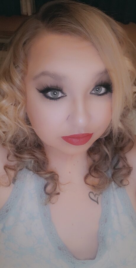 Teawna Aplin sexy pornstar gallery