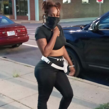 Queencardi art actress pics